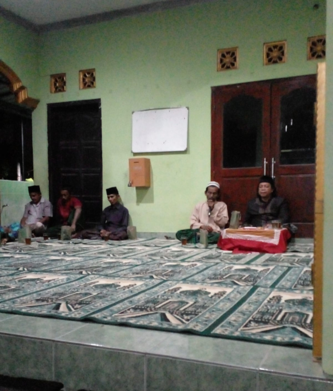 Pengajian rutin malam Minggu Legi dusun Prigen.Kwadungan
