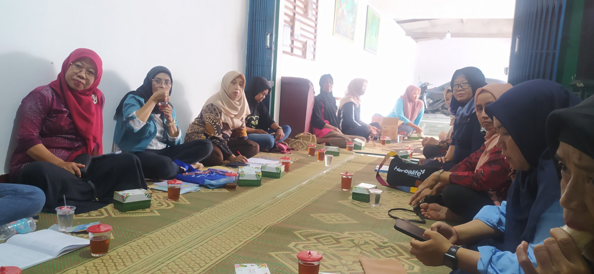 Pertemuan rutin Apsari Kel 1