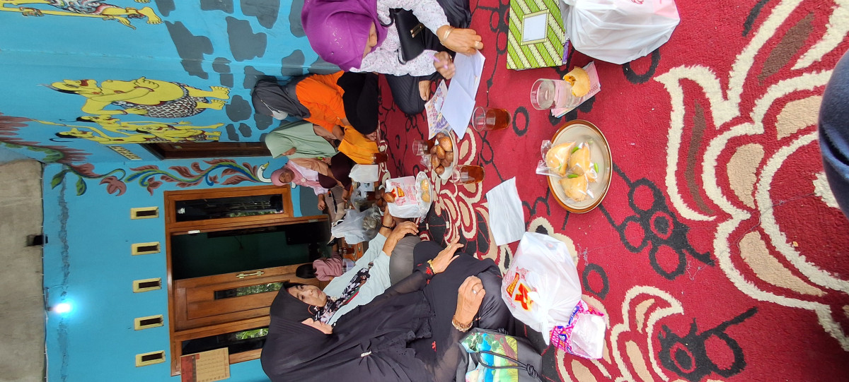 Pertemuan kader kb didusun kemasan