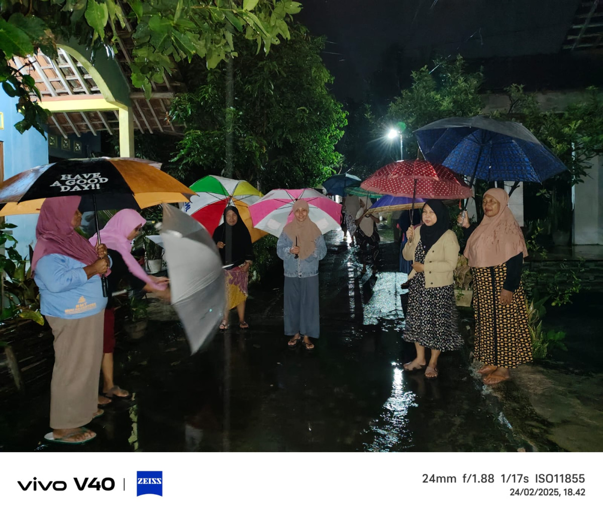 Jenguk anggota dasa wisma ngalian