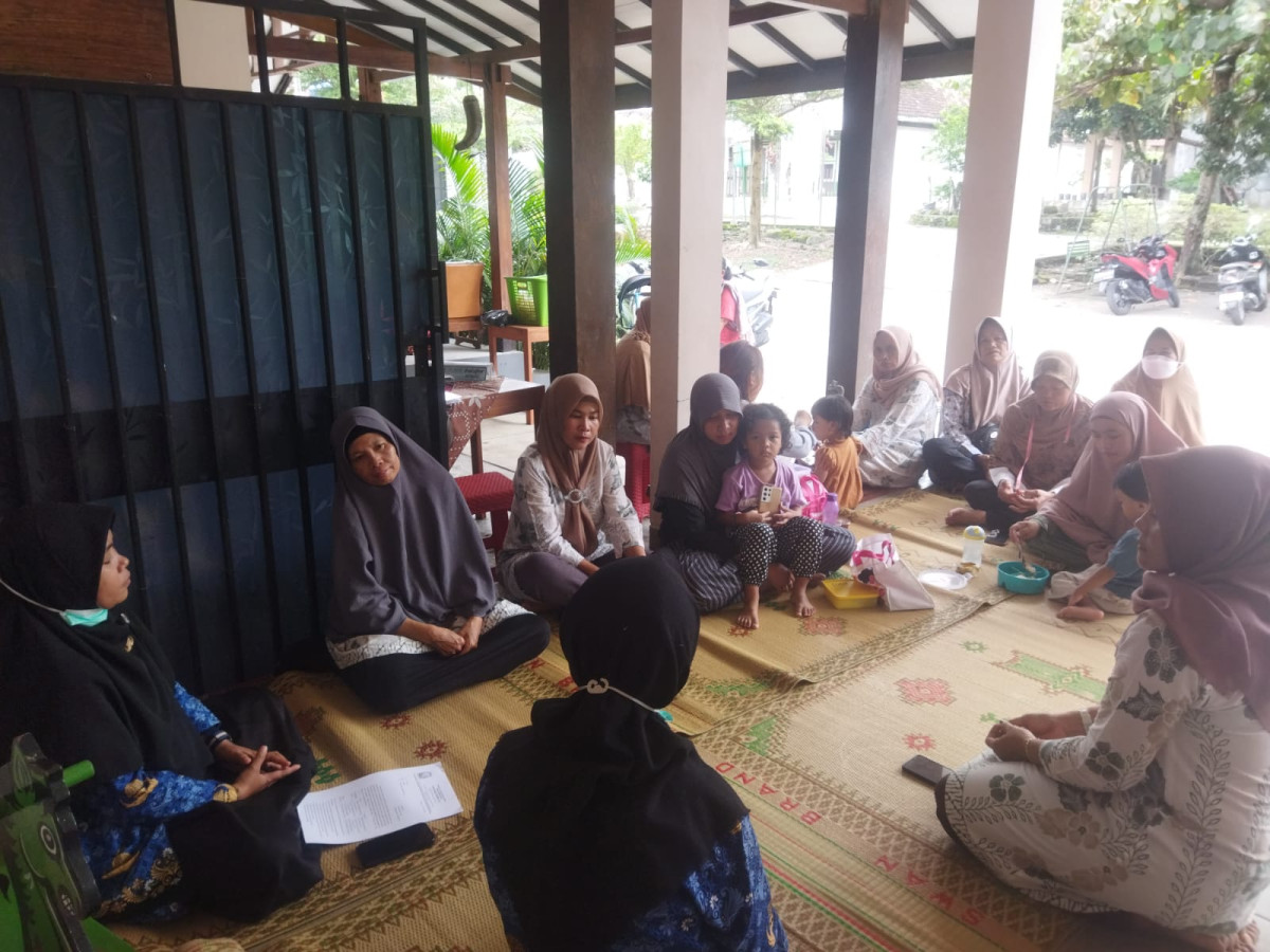 Pertemuan ibu kader dan ibu balita padukuhan jetis