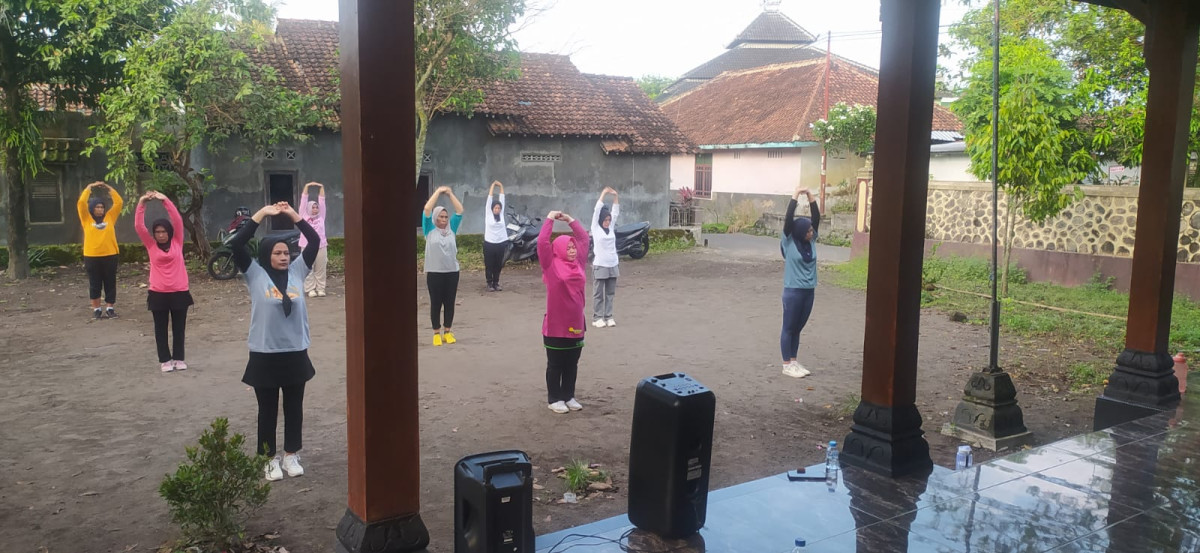 Senam pagi (kalijeruk II )