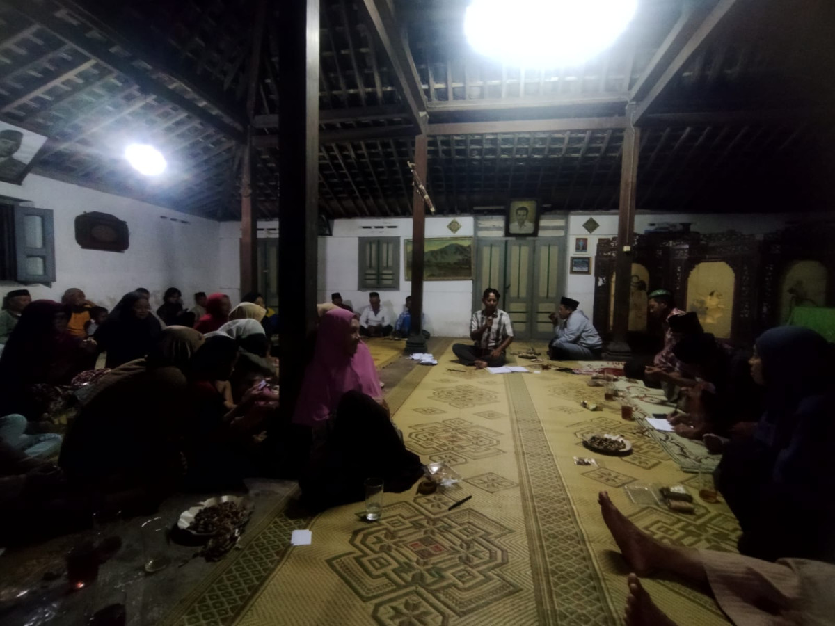 Sarasehan warga rt 4 dusun jetis