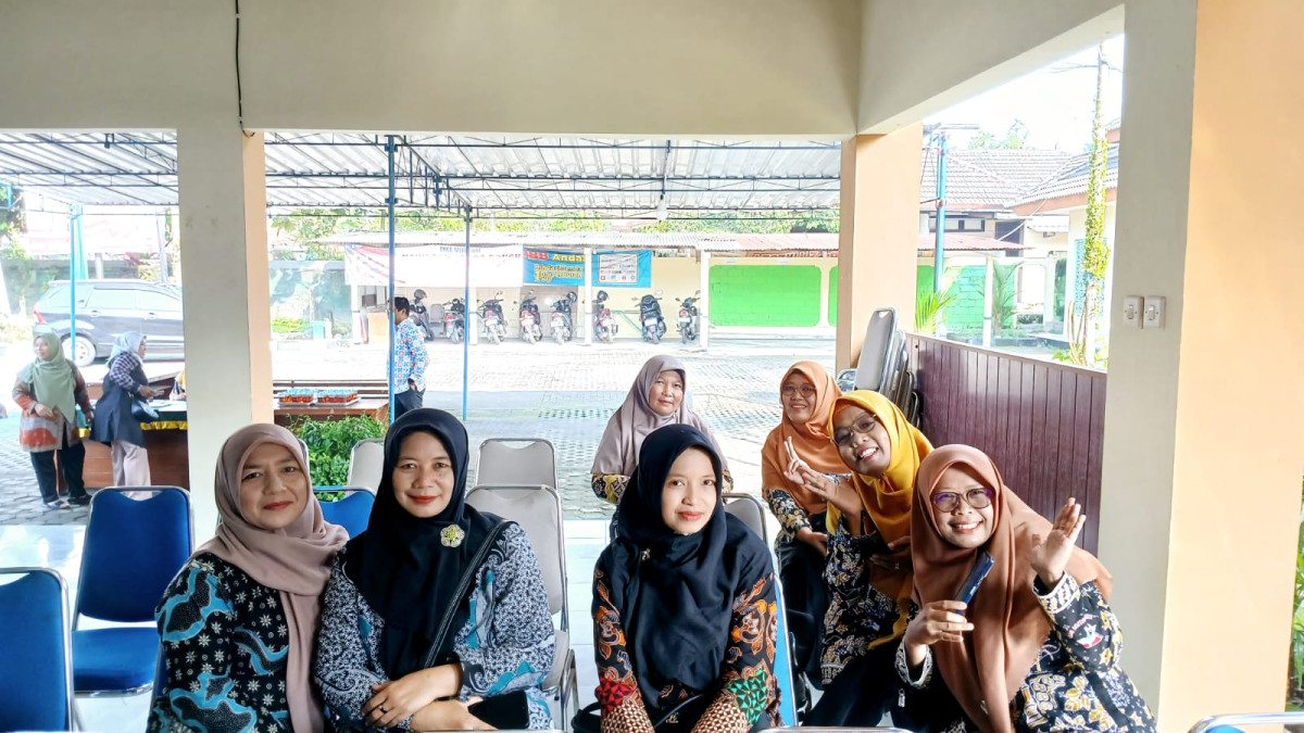 Sosialisasi genting, Tamasya, Gati di kapanewon(Pucangan)