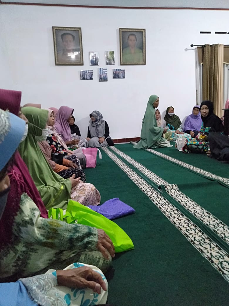 Yasinan dirumah  bp Anjar (karanganyar)