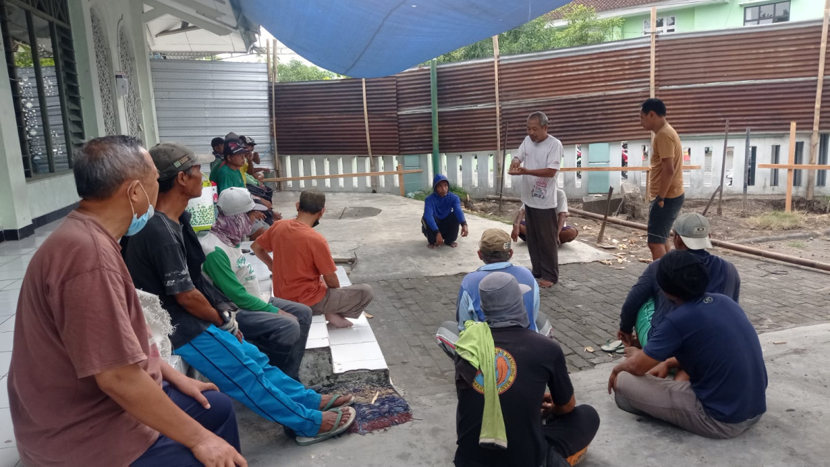 Gotong royong persiapan Idul Adha jetis