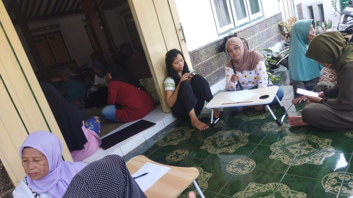 Cek kesehatan rutin ibu ibu rt 5 jetis