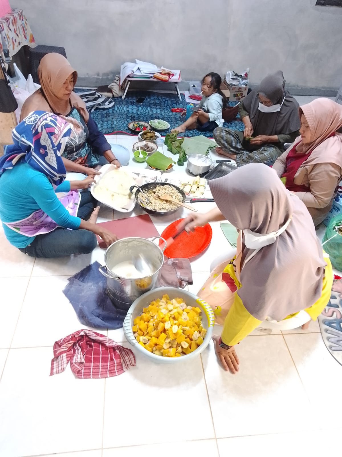 Pembuatan PMT posyandu Parikesit Jetis