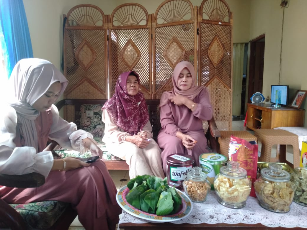 Kearifan lokal jagong manten dusun Jetis