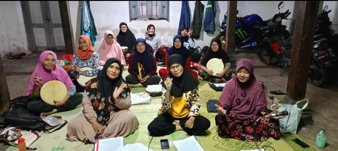 Latihan rutin hadroh Al Hasanah jetis