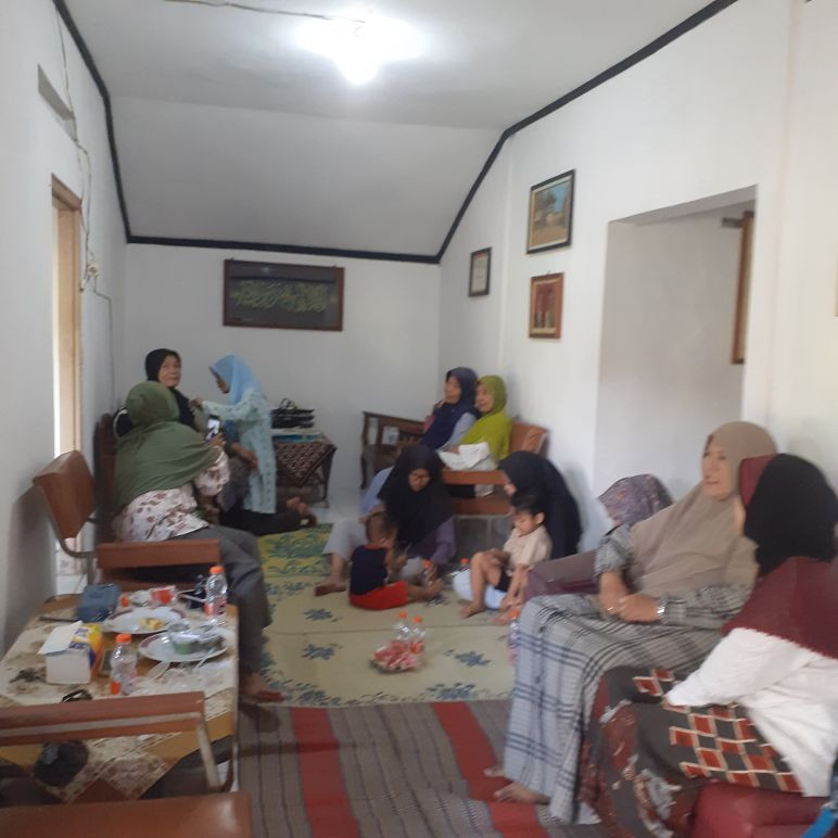 Arisan dasa wisma guyub rukun dusun jangkang rt 2 rw 9