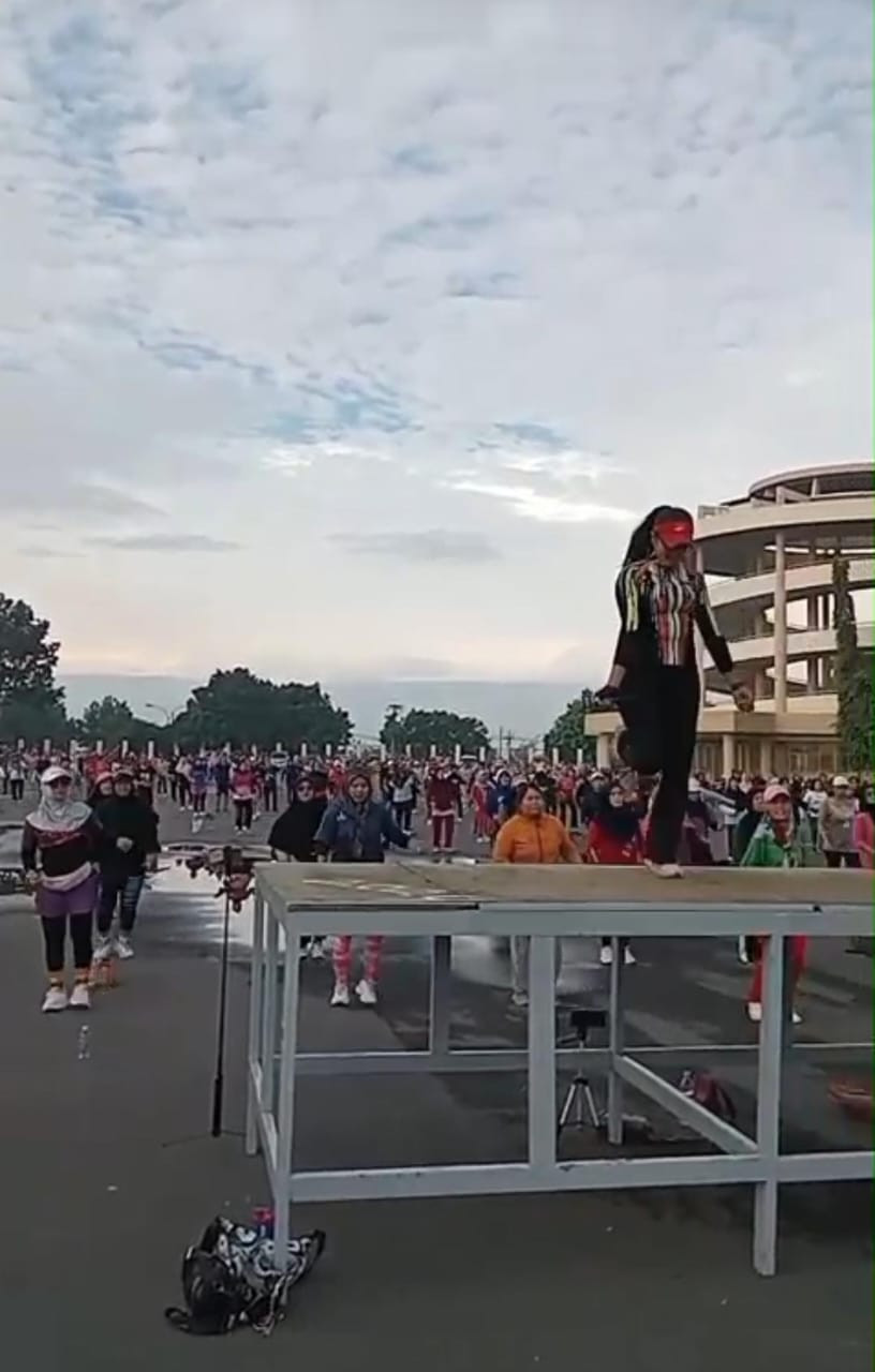 Senam bersama ibu ibu jetis