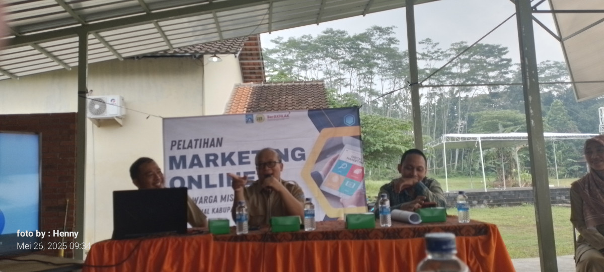 Pelatihan Marketing online (Dalem)