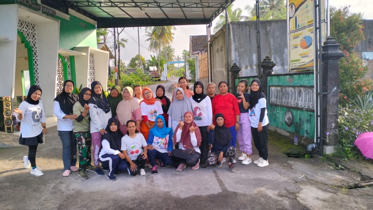 Senam bersama ibu2 padukuhan klancingan