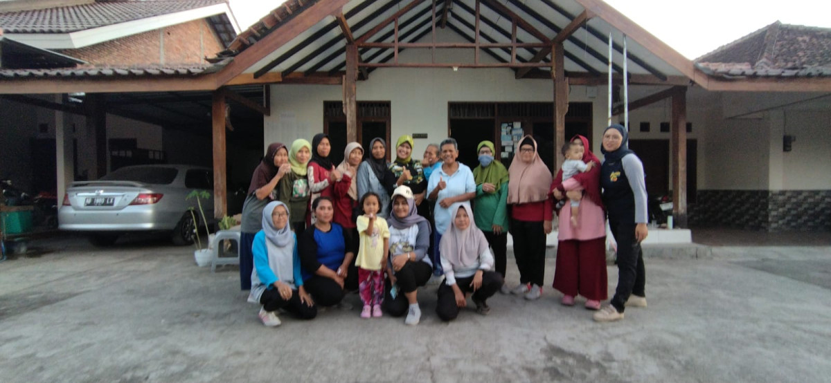 Senam bersama ibu ibu jetis