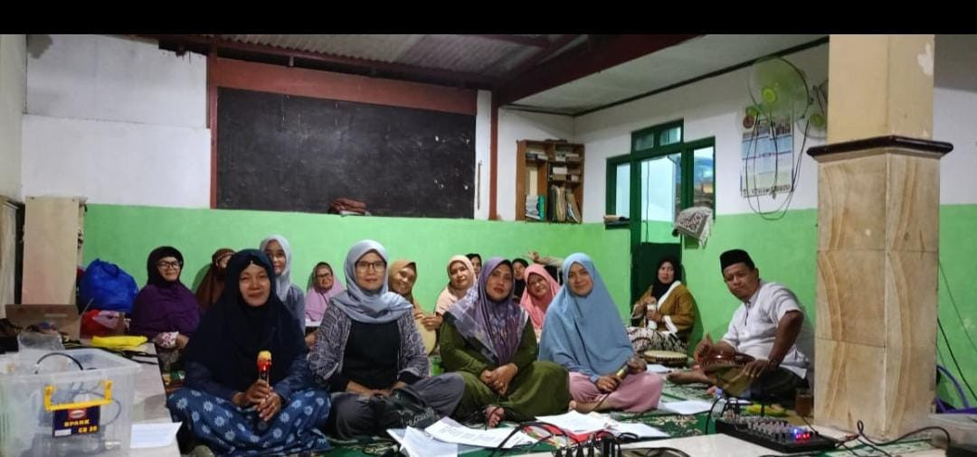 Latihan rutin hadroh Al Hasanah jetis