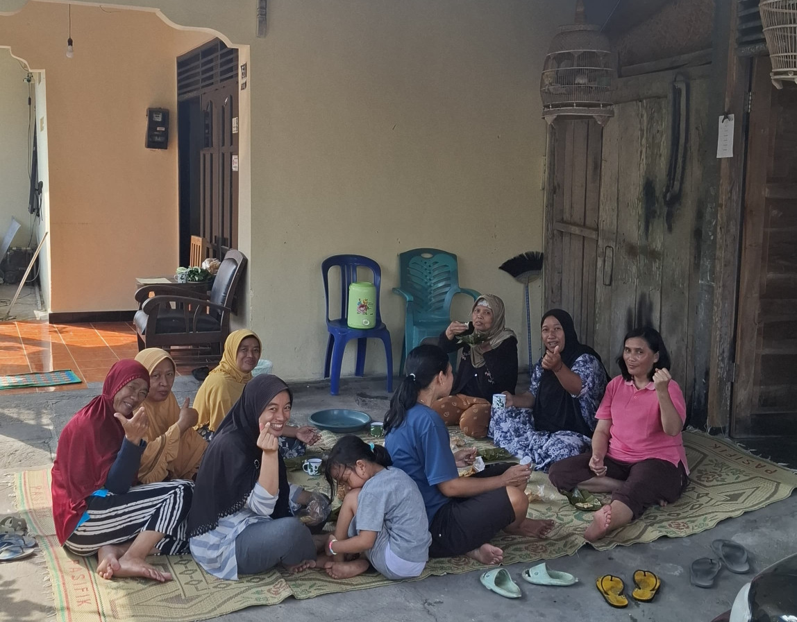 Kerjabakti ibu -ibu rt 02 kalijeruk 1