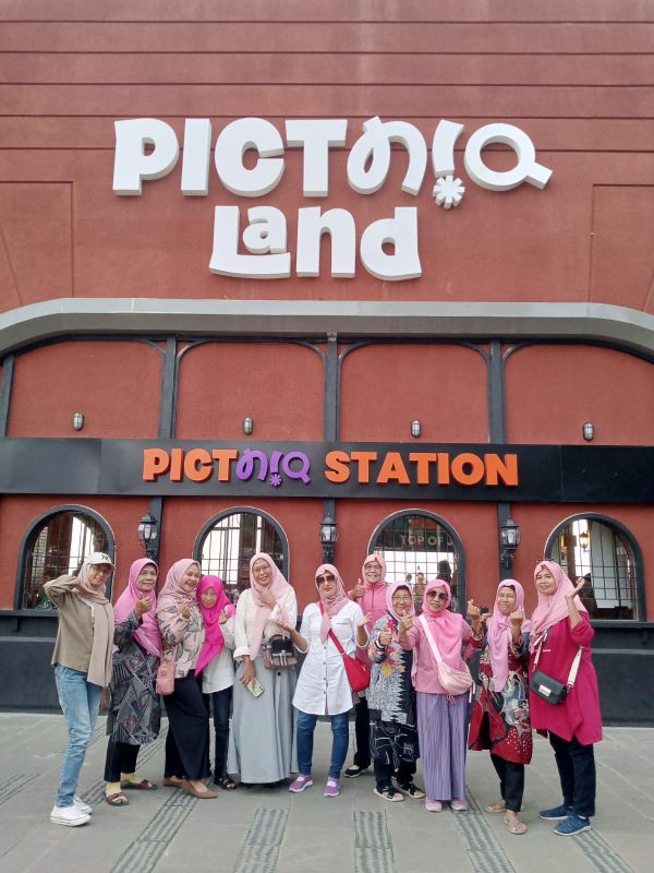 Wisata ibu-ibu dasa wisma guyup rukun rt 2 jangkang