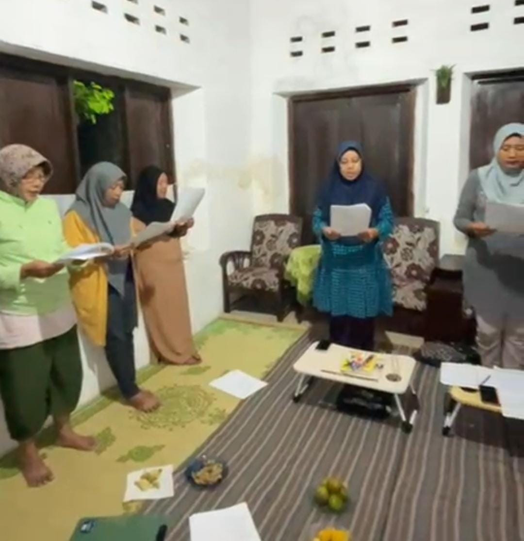 Pertemuan rutin dasawisma rt 5 jetis