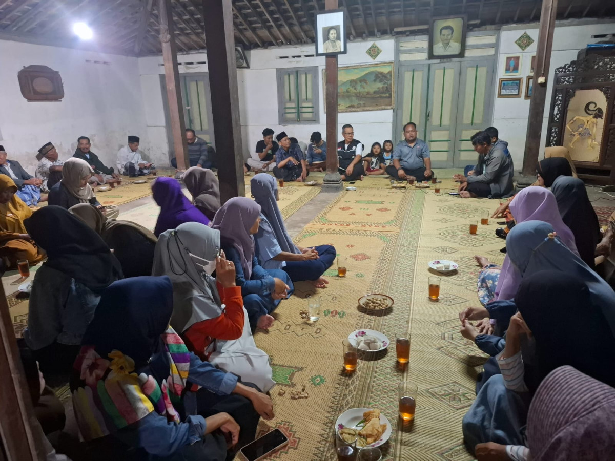 Sarasehan warga rt 4 dusun jetis