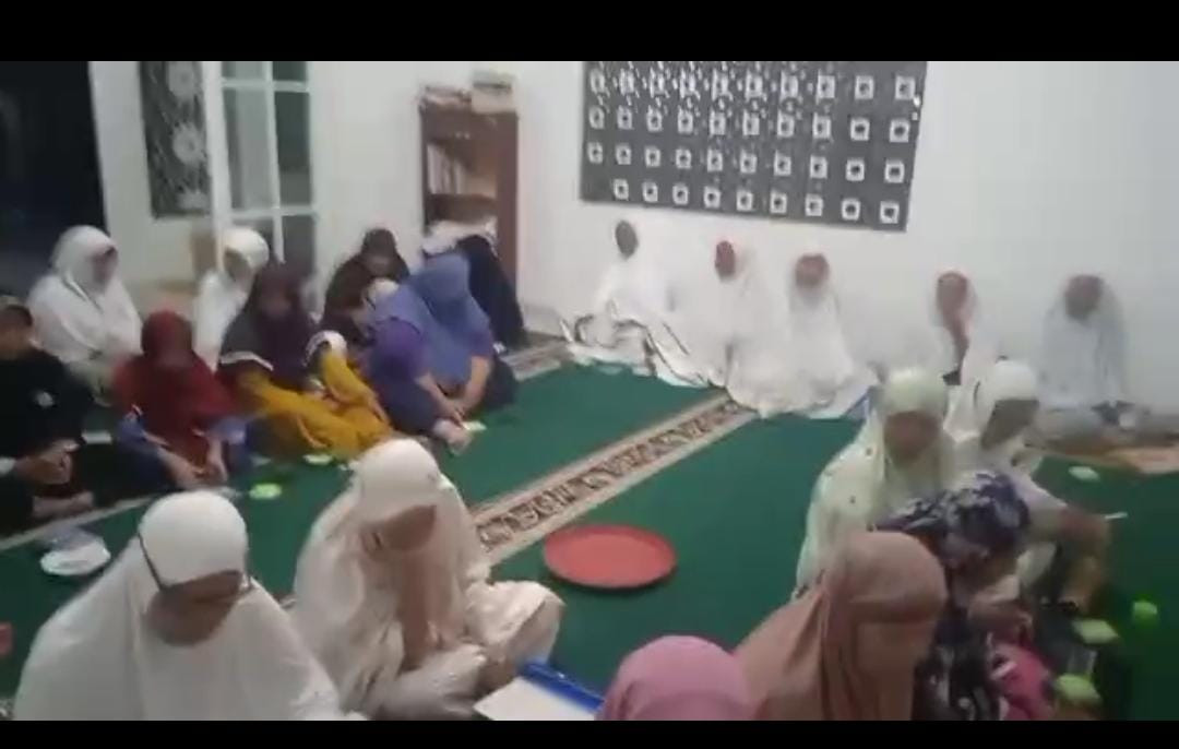 Kajian ahad pagi mushola Al Kami