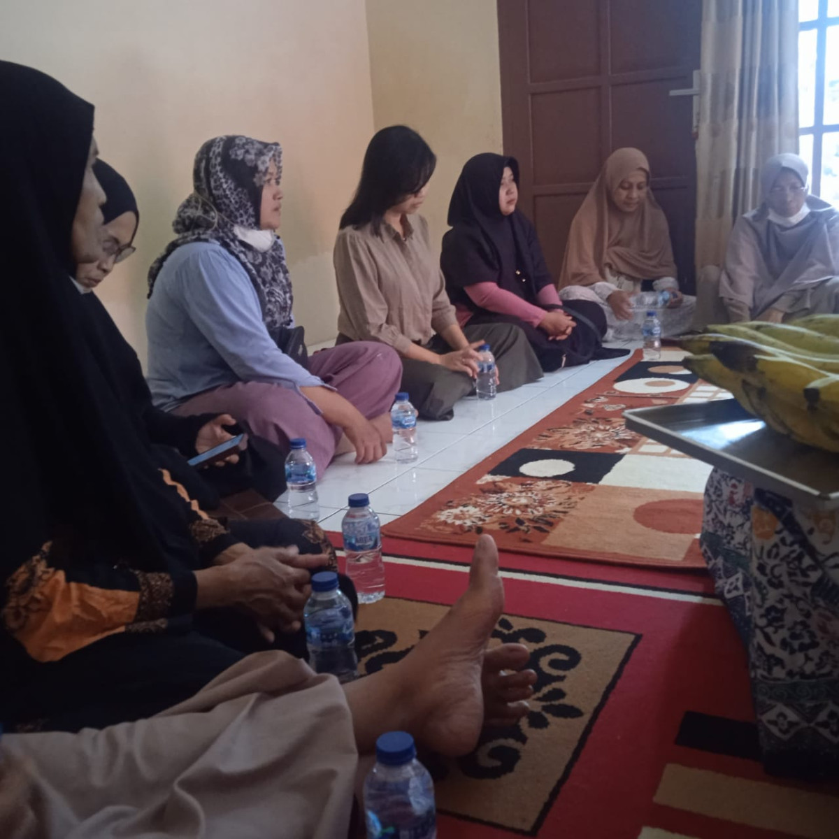 Jenguk orang sakit warga wahana praja