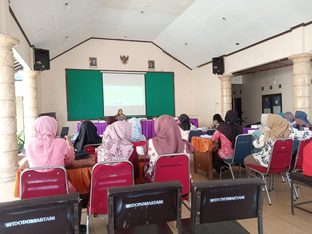 Pembinaan pokja kampung KB Kalurahan Widodomartani