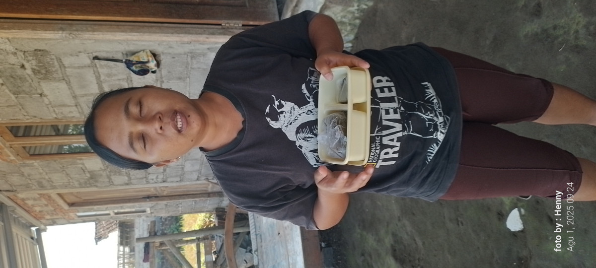 Distribusi PMT Lokal ke Balita jimat (Dalem)