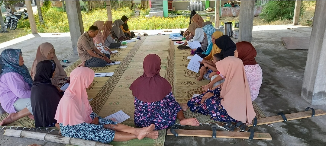 Pertemuan rutin KWT "Mekar Leatari" dusun Kwadungan