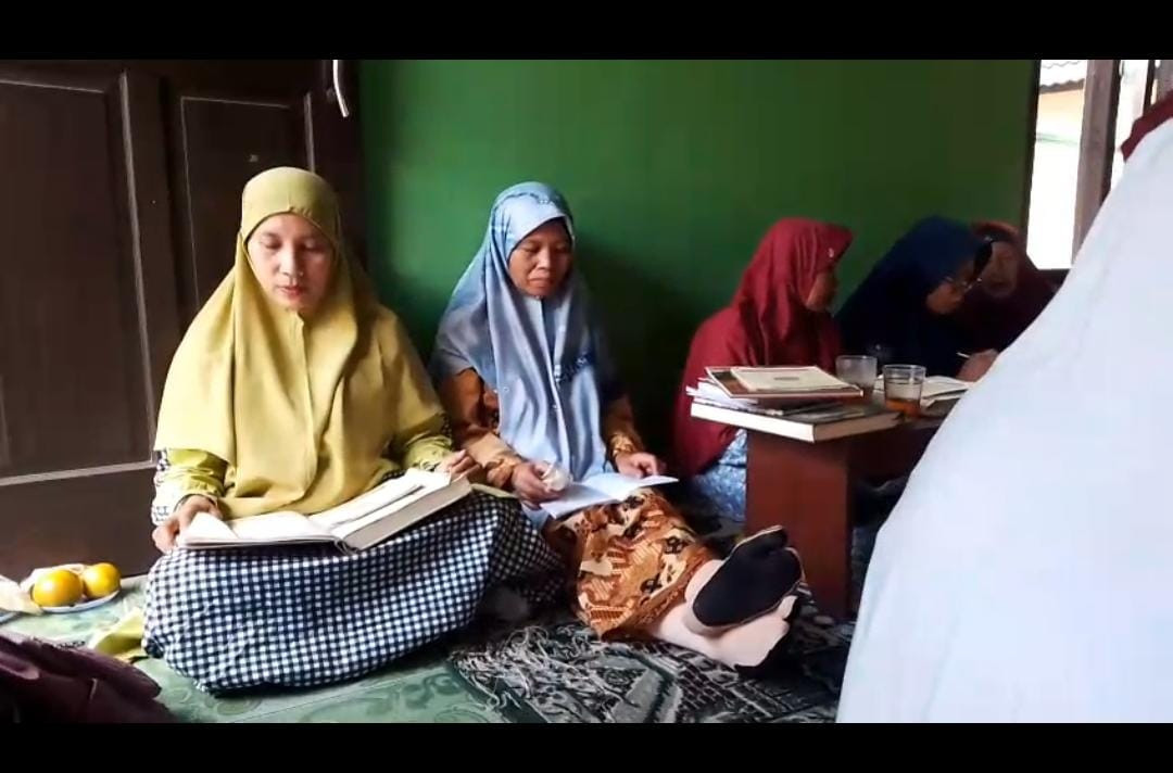 Taklim sabtu siang ibu ibu jetis