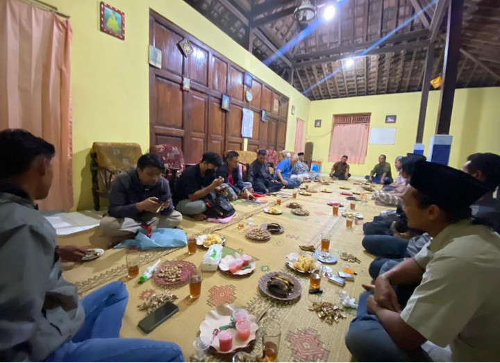 Arisan Bapak2 rt 07 Pucangan