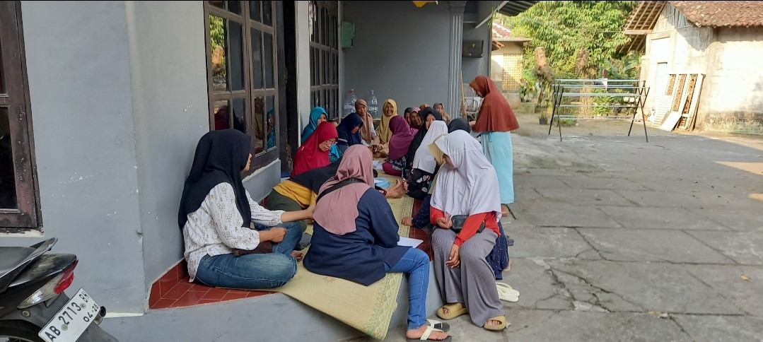 Pertemuan dasawisma RT 01 dusun Kwadungan