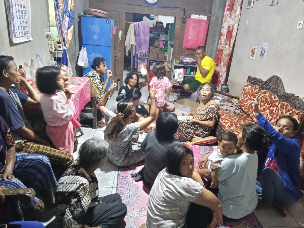 Arisan rutin malam Minggu dusun jimat