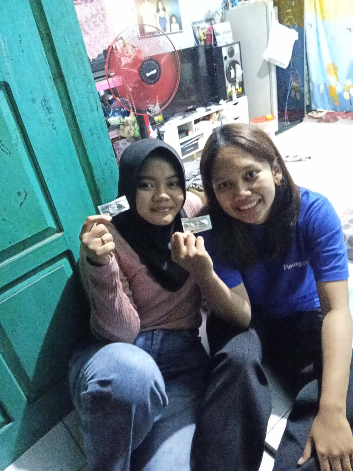 Pemberian obat TTD pada remaja putri dusun jimat