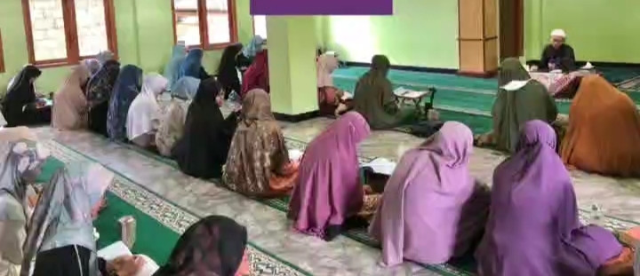 Pengajian ibu  ibu RT OI dusun jimat