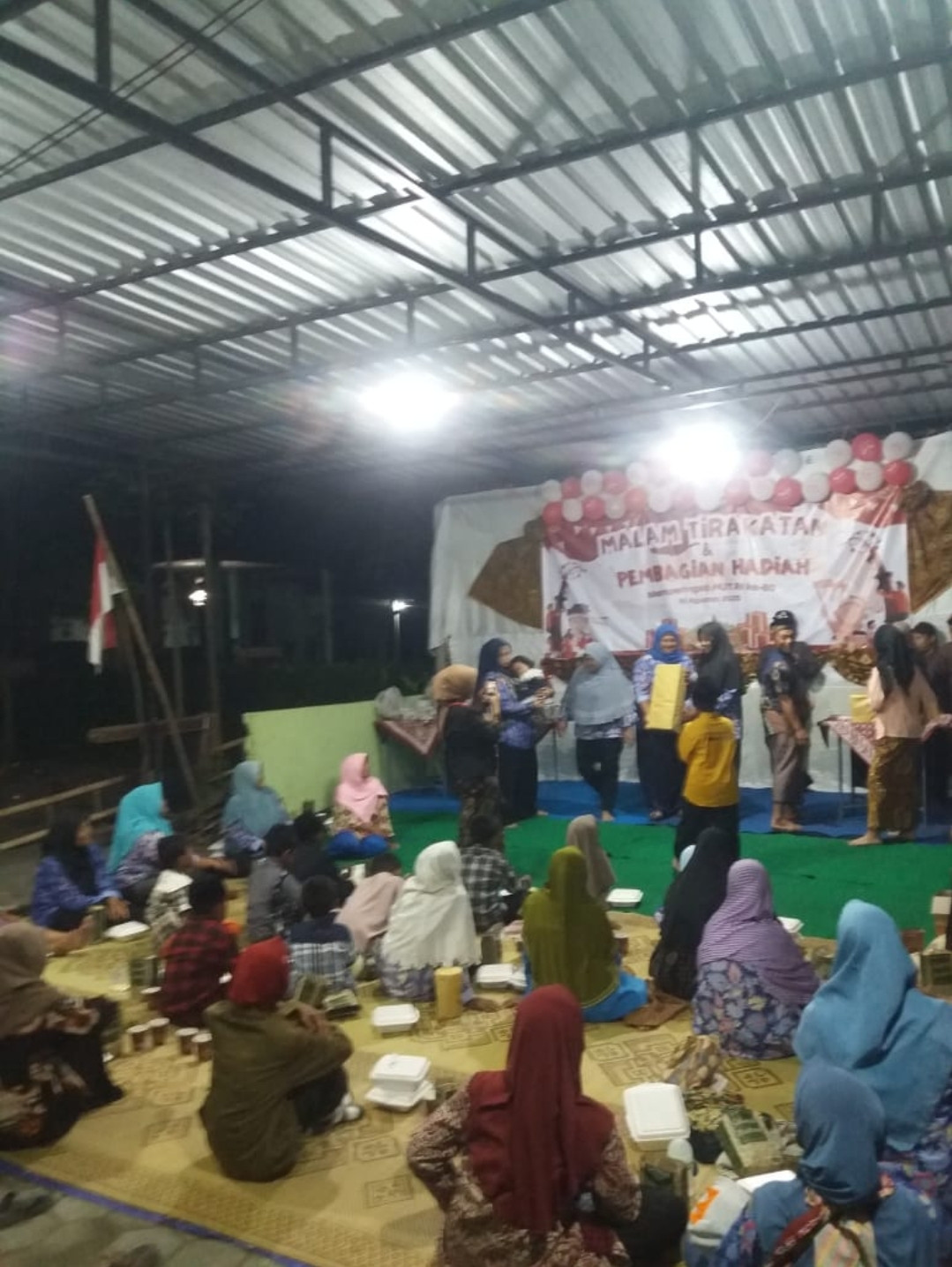Malam Tirakatan dan pembagian hadiah dusun Prigen.Kwadungan