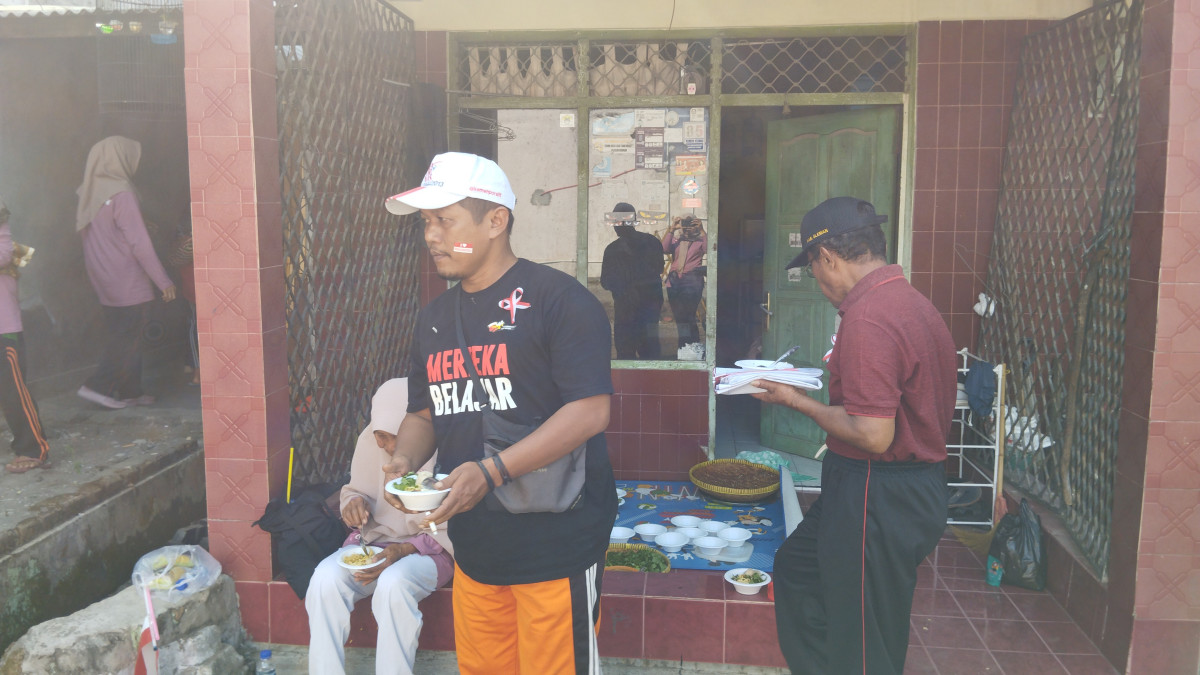 Makan bersama warga rt 3 jetis