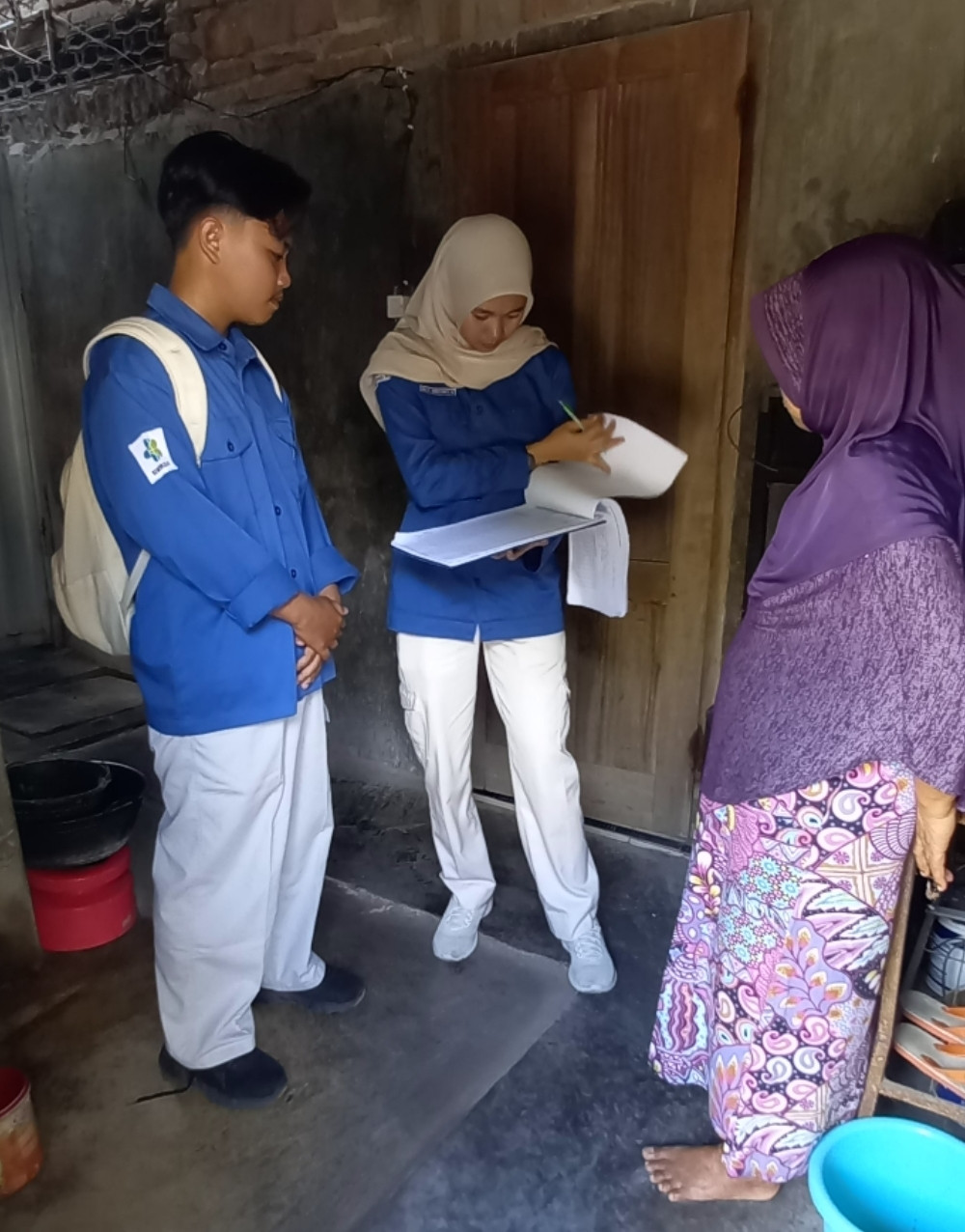 Wawancara mahasiswa Poltekes Jogja dengan warga dusun kwadungan