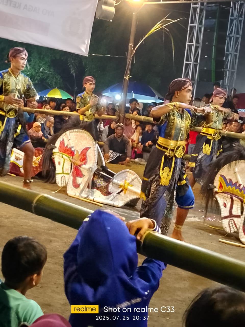 Pertunjukkan Jathilan Satrio Kartiko Rahayu (SKR) dari Blambangan,Widodomartani,Ngemplak,Sleman