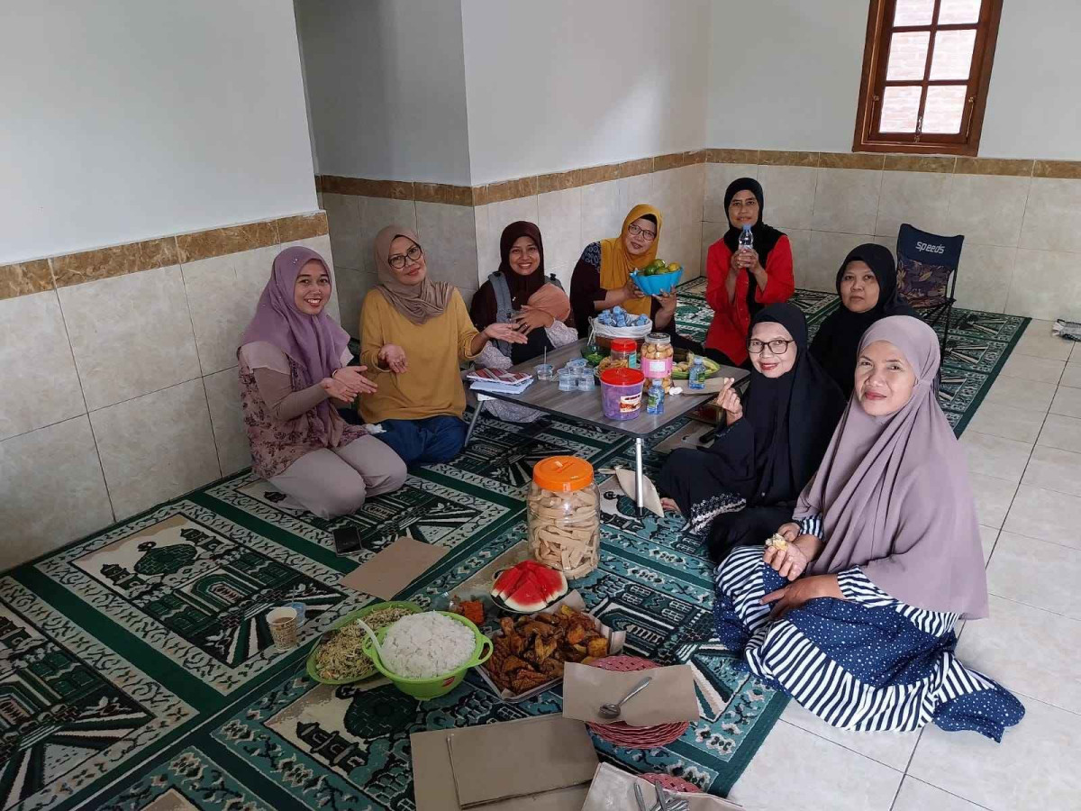 pengajian ibu ibu PKK Dusun Banglen