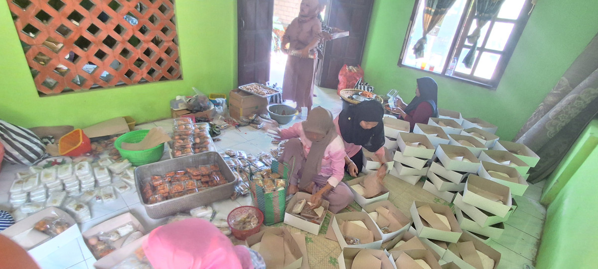 Guyup rukun rewang manten dipadukuhan kemasan