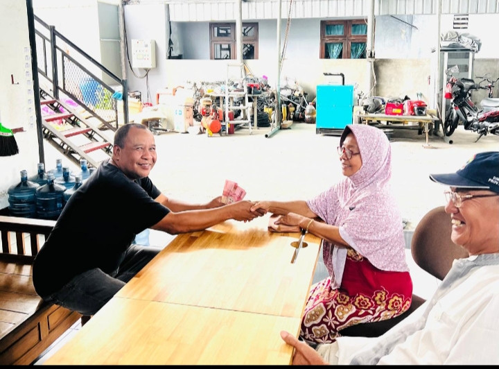 Suntikan dana renov makam (ngalian )