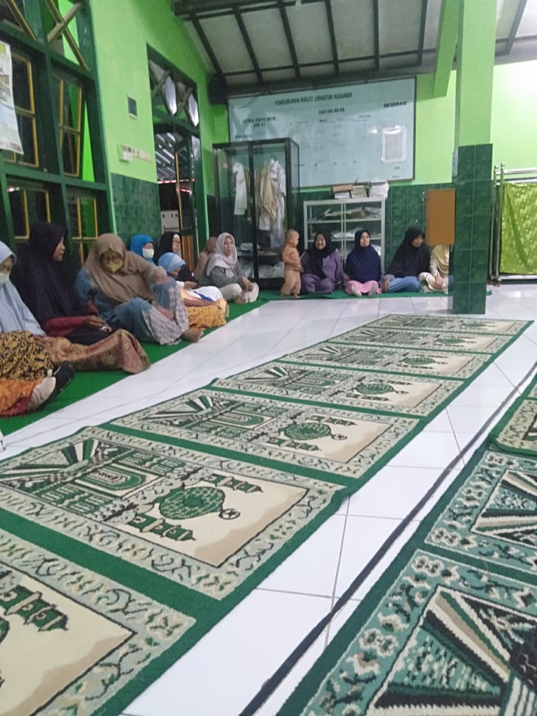 Pengajian rutin Jumat kliwon ( Karanganyar)