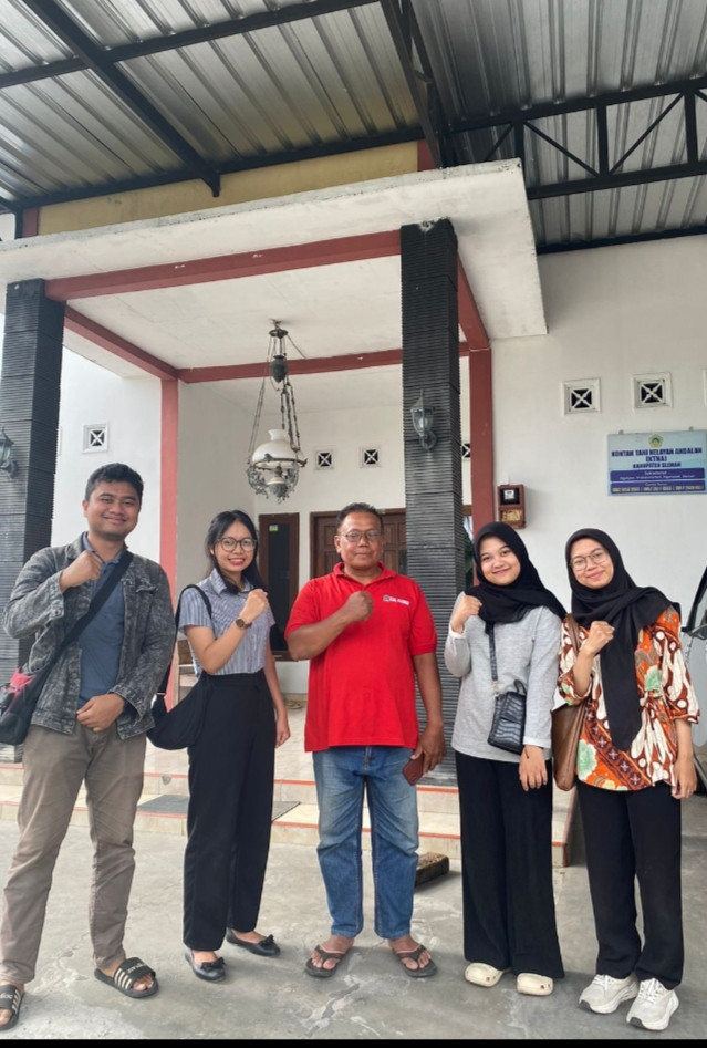 Kunjungan mahasiswa UGM ( Ngalian )