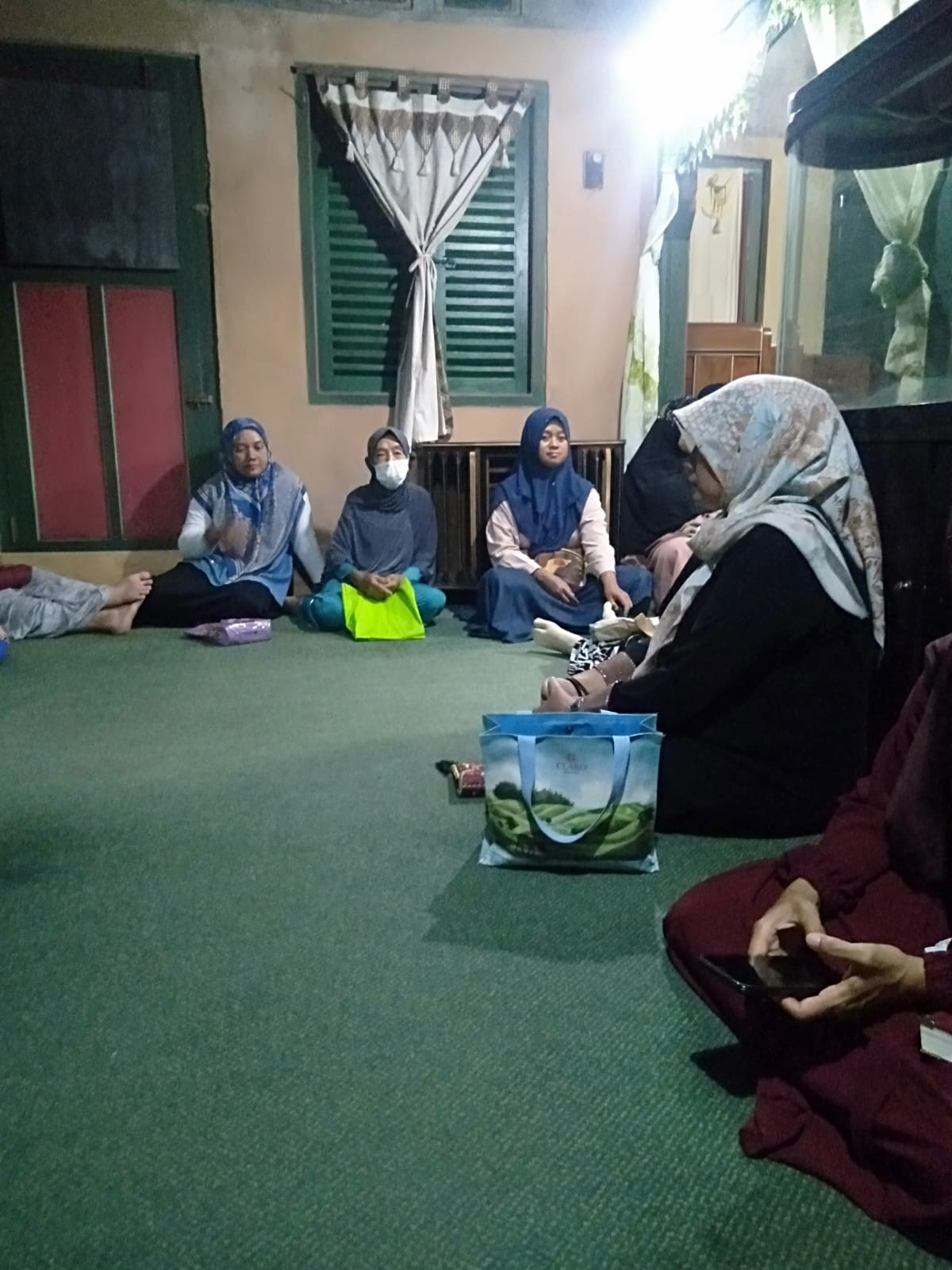 Yasinan rutin malam Jum'at  dusun Karanganyar