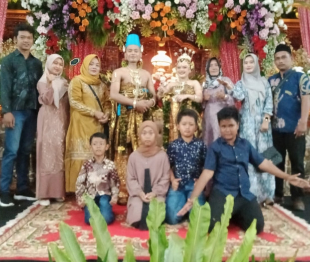 Pernikahan ( ngalian )