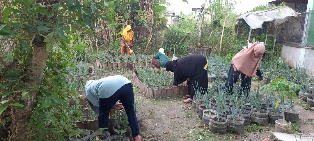 Kerjabakti KWT Mekar Lestari dusun Kwadungan