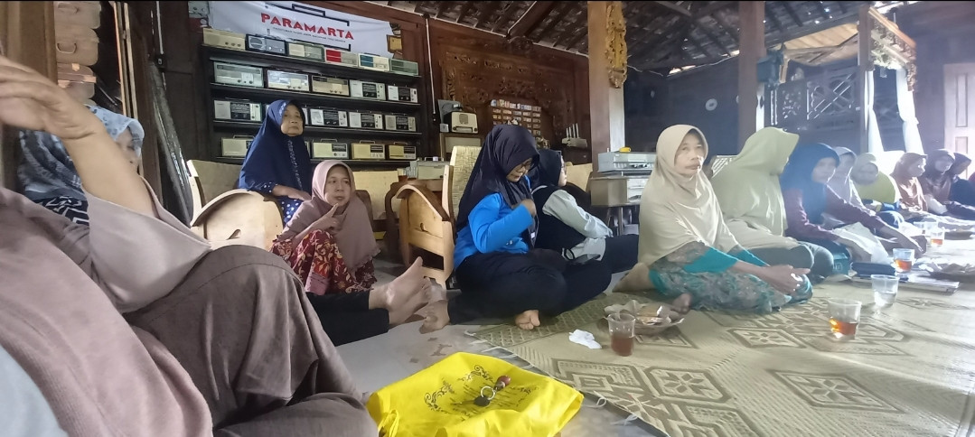 Pertemuan PKK dusun Kwadungan