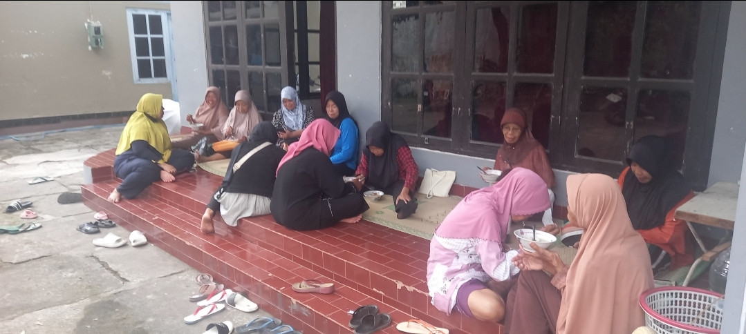 Pertemuan dasawisma RT 01 Kwadungan