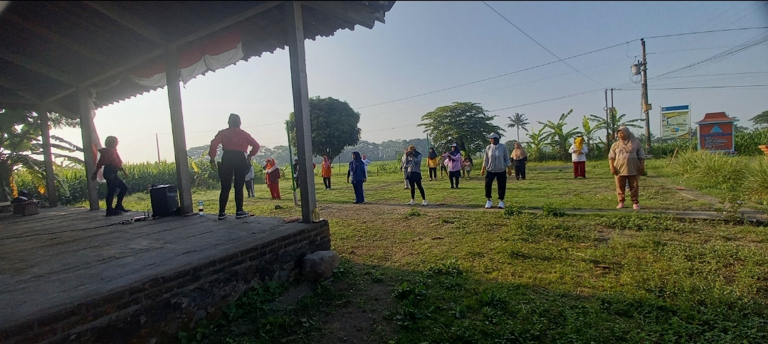 Senam sehat di dusun Kwadungan